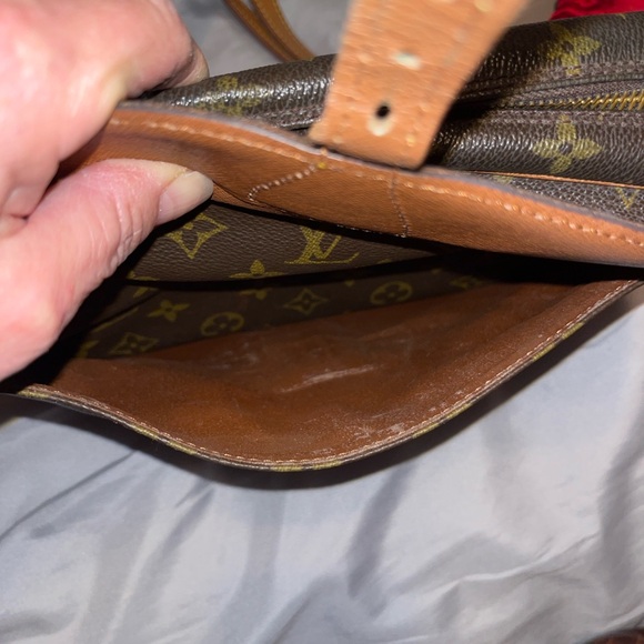 Louis Vuitton Jeune Fille GM - Picture 7 of 10